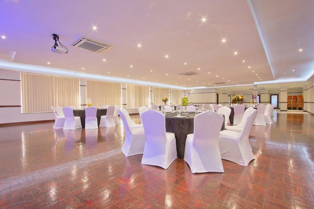 The Pretoria Hotel ภายนอก รูปภาพ