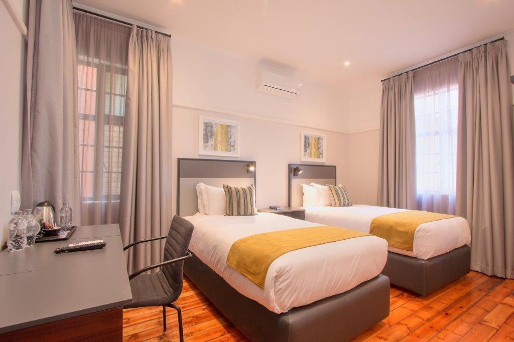 The Pretoria Hotel ภายนอก รูปภาพ