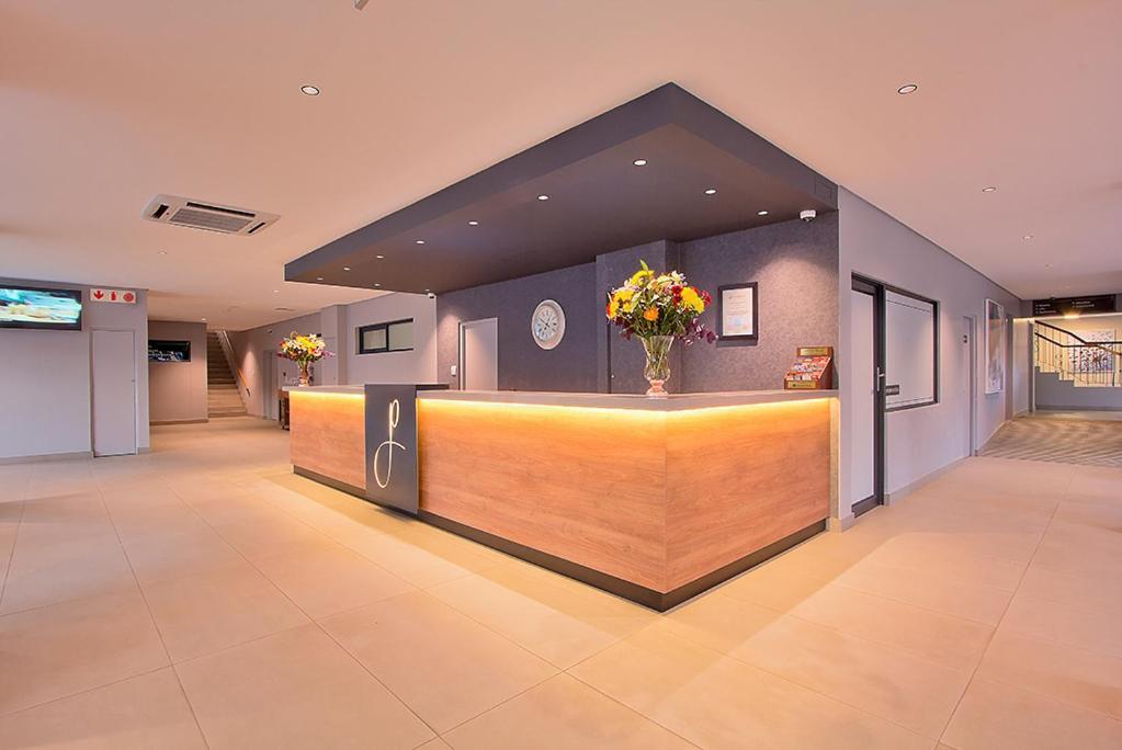 The Pretoria Hotel ภายนอก รูปภาพ